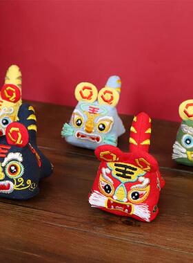 国潮虎年老虎玩偶艾草香料香囊挂饰香包虎头布艺新年古风香袋礼物