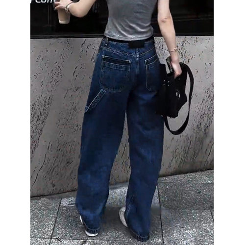 2026年春季宽松弯刀直筒牛仔裤女