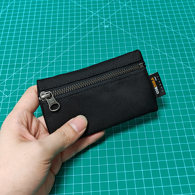 日系小巧便捷轻薄挂件钥匙耳机包