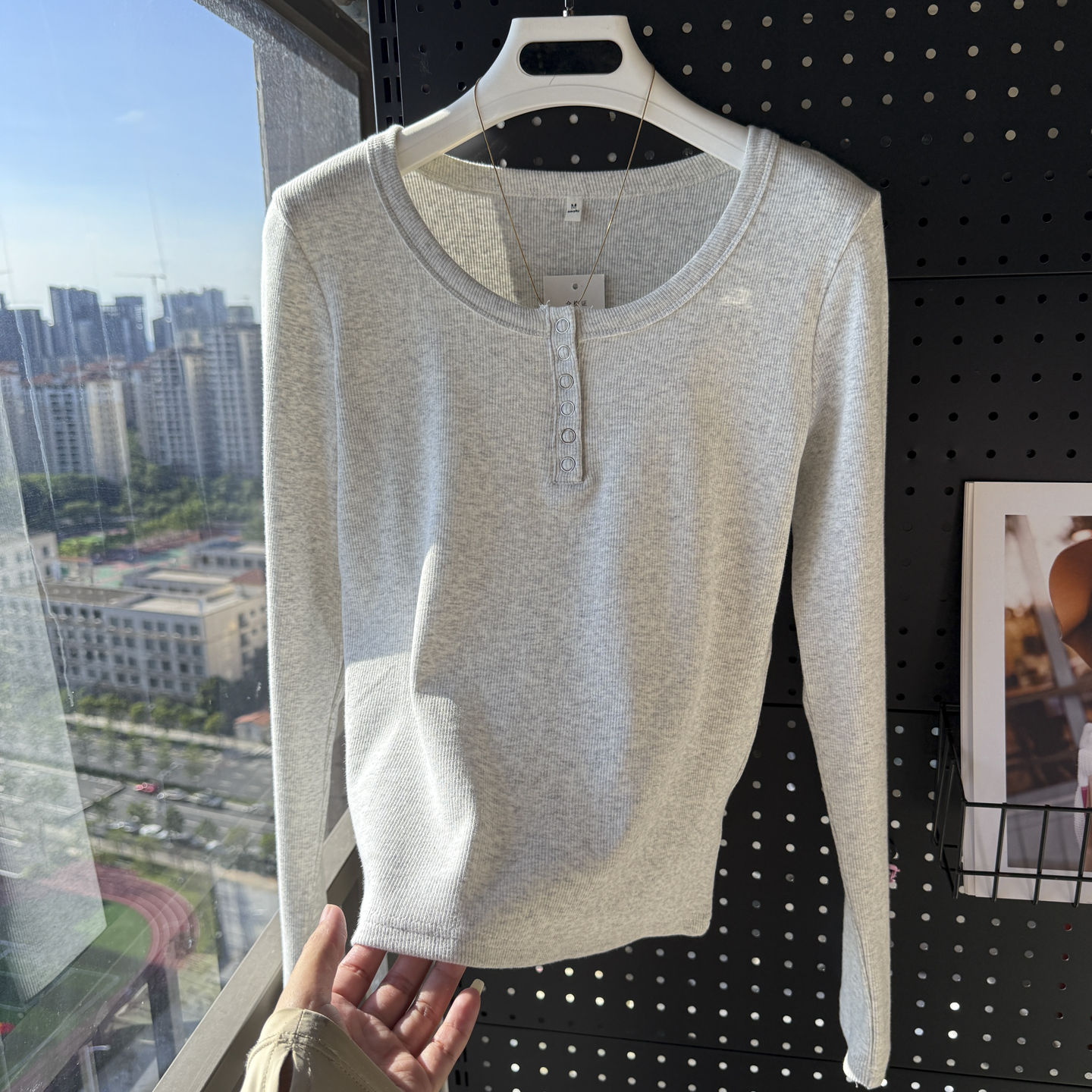 正肩长袖t恤内搭修身打底衫