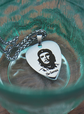 切格瓦拉头像拨片项链可弹奏吊坠男生女士电吉他摇滚首饰挂坠用品