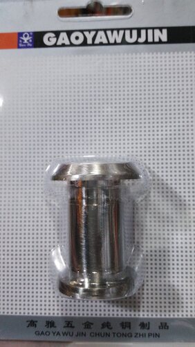 200度大角度视野，无死角，玻璃镜片清晰。