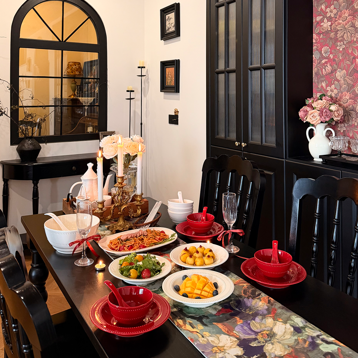 釉下彩2026新款碗碟套装家用高颜值浮雕餐具简约乔迁新居礼物碗盘