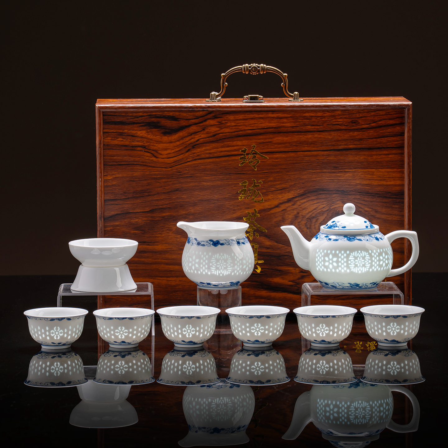 青花玲珑瓷茶具套装礼盒中式功夫茶具陶瓷茶杯茶壶茶具套装礼盒,餐饮具,茶具礼盒,淘宝优惠券,粉丝福利购,淘宝优惠卷