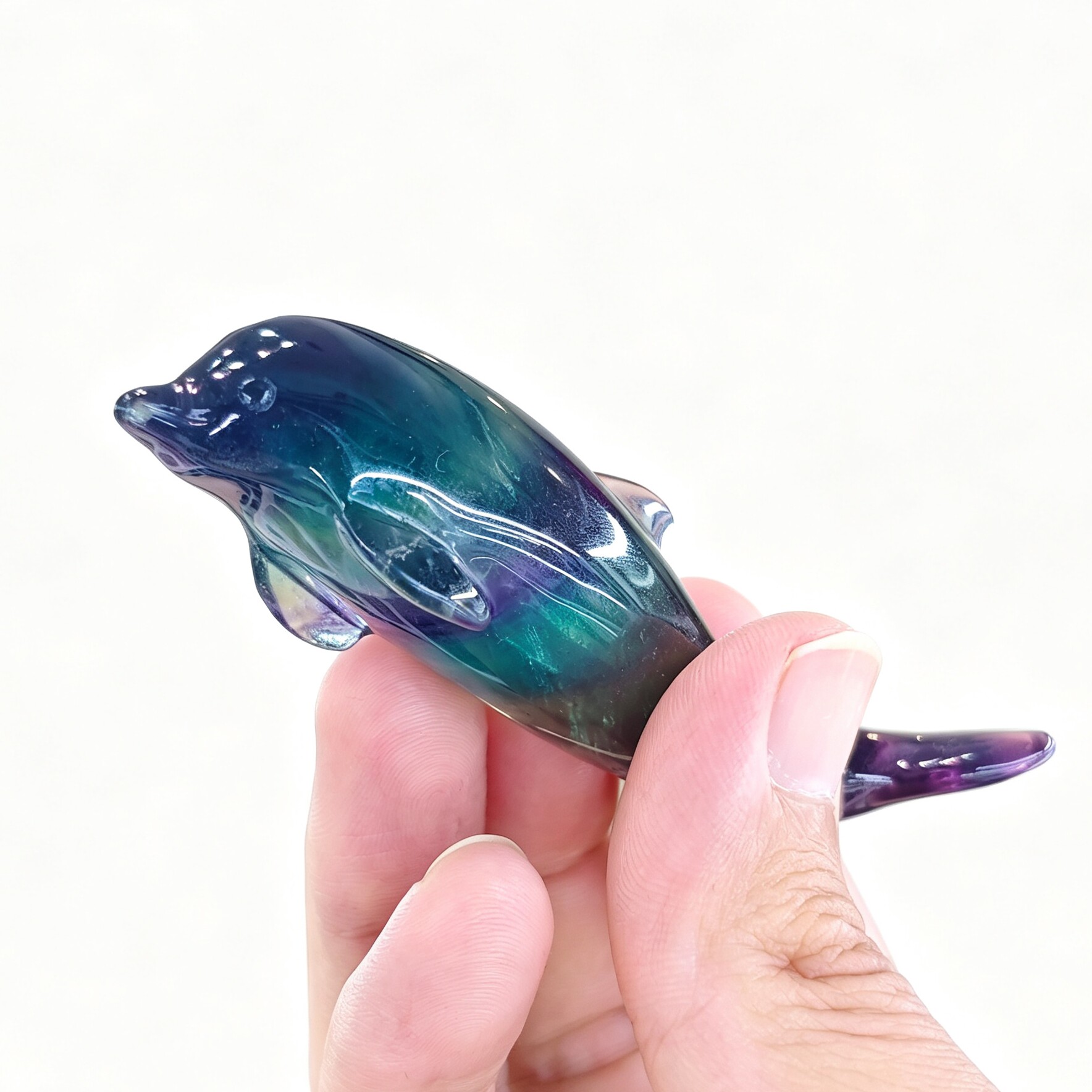 天然七彩萤石海豚雕刻件长约8cm 彩虹萤石水晶动物摆件 礼物礼品图片