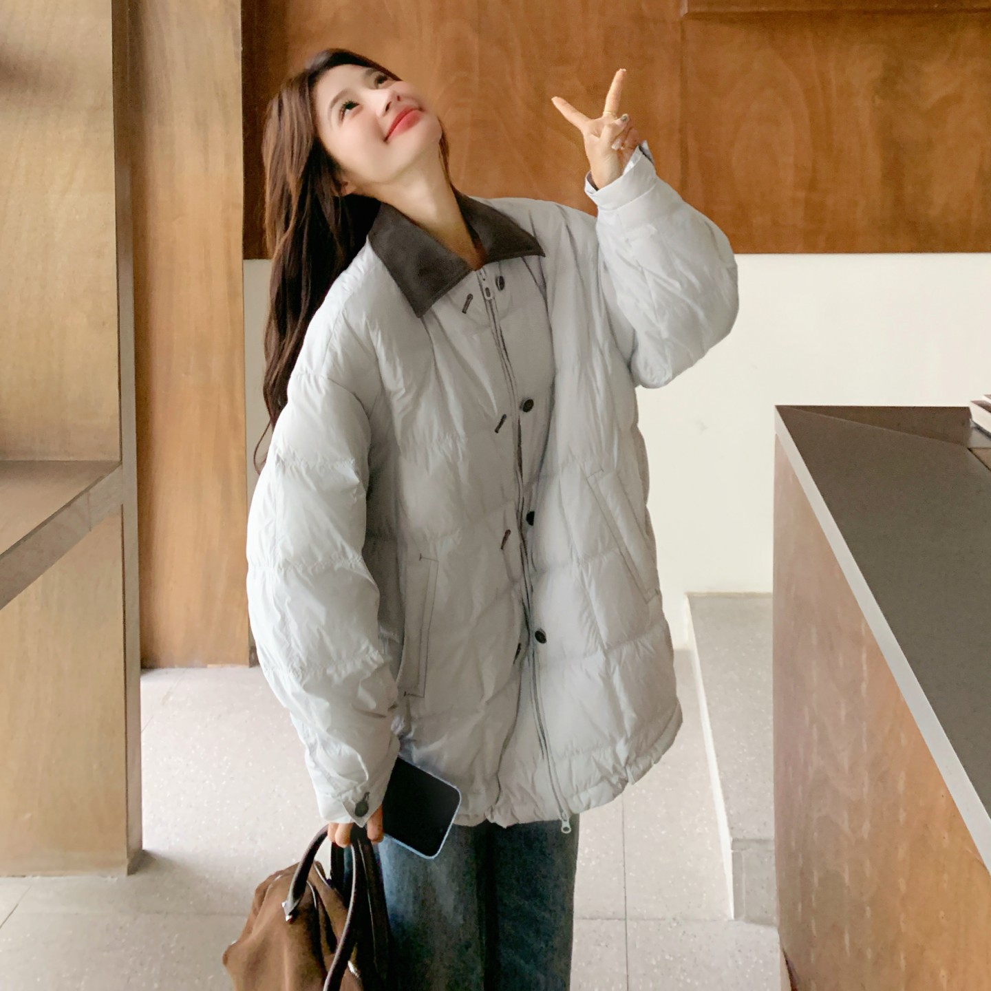 浅蓝色韩版慵懒风羽绒服女25年冬