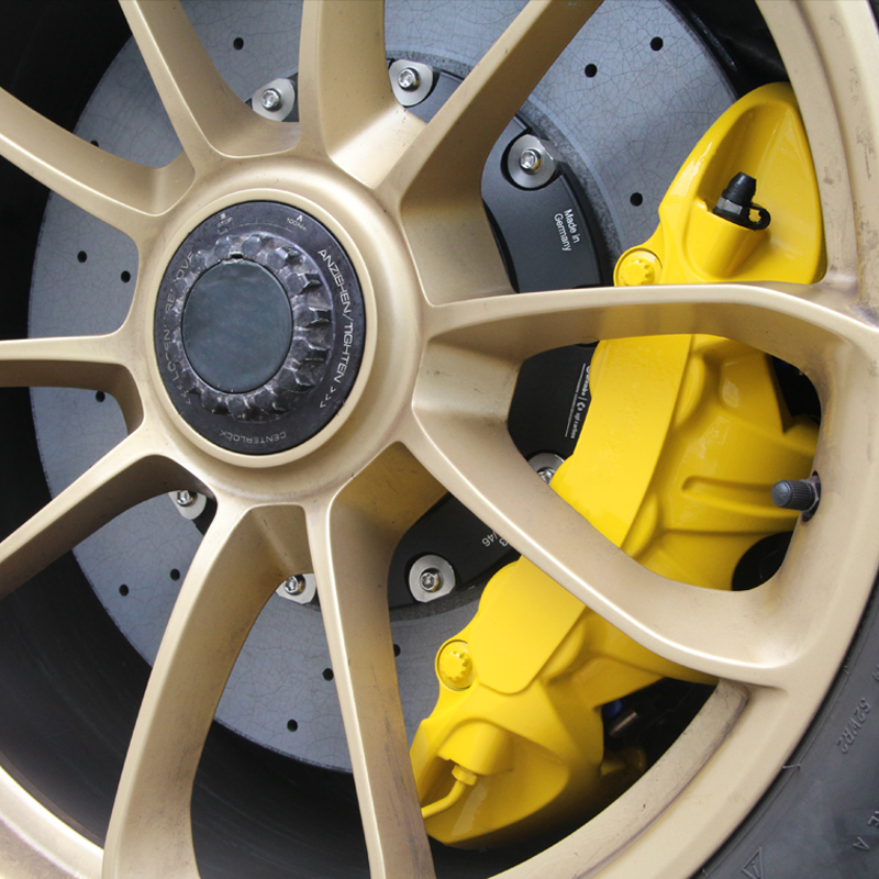 前6后4活塞碳纤维刹车卡钳碟适用于保时捷CAYENNE macan