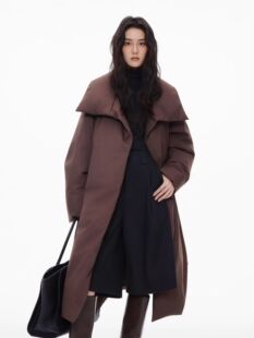 25秋冬极简风咖色翻领系带长款羽绒服中长款