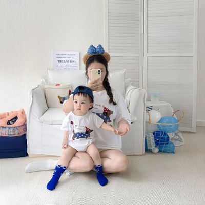 小月龄亲子装一家三口夏天短袖2025新款纯棉婴儿爬服洋气母女t恤