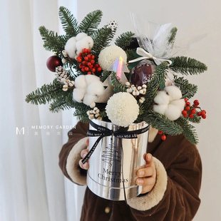 圣诞节银色小抱桶圣诞花束礼物礼品抱抱桶flower镜面玩偶花艺花店