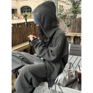 卢浮春季新款韩系复古休闲风连帽撞色条纹拉链卫衣宽松廓形上衣女