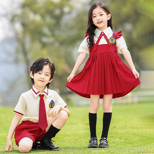 毕业照幼儿园园服粉红小熊