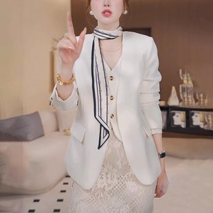 2026新款高级感无领西装外套女春秋时尚洋气V领西服女上衣气质