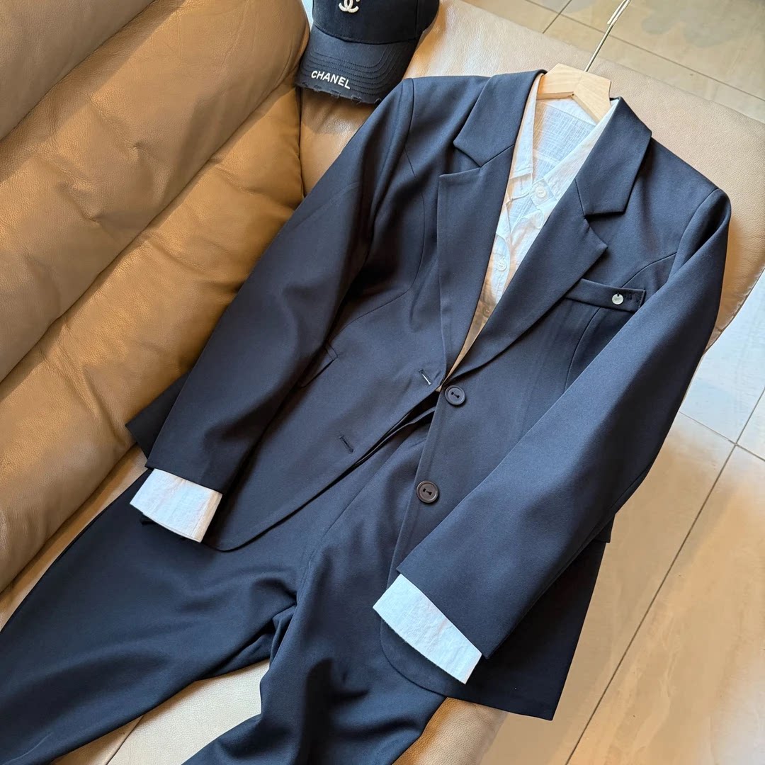 韩系气质通勤西装套装女2026春季正式场合穿搭职业休闲显瘦两件套