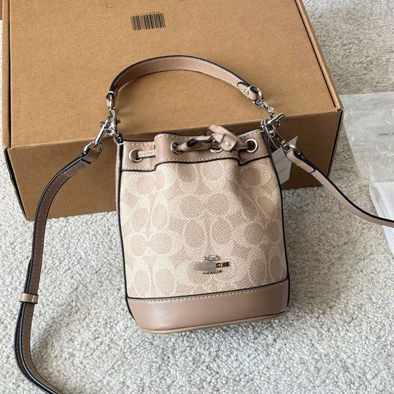 寇家新款Dempsey抽绳水桶包单肩斜挎手提包束口老花卡其白圆桶包,箱包皮具/热销女包/男包,腋下包,淘宝优惠券,粉丝福利购,淘宝优惠卷