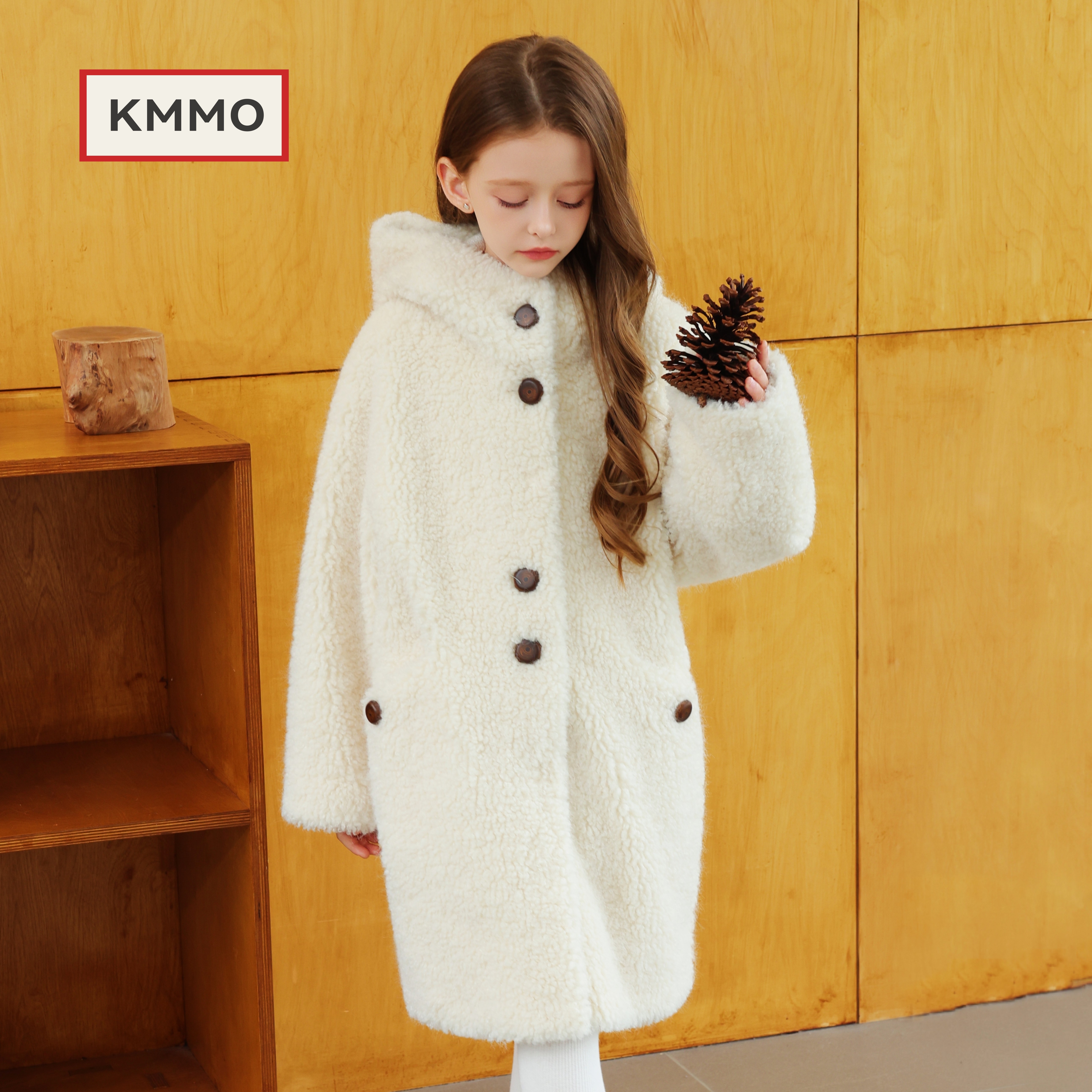 KMMO女童加厚保暖连帽羊羔毛大衣