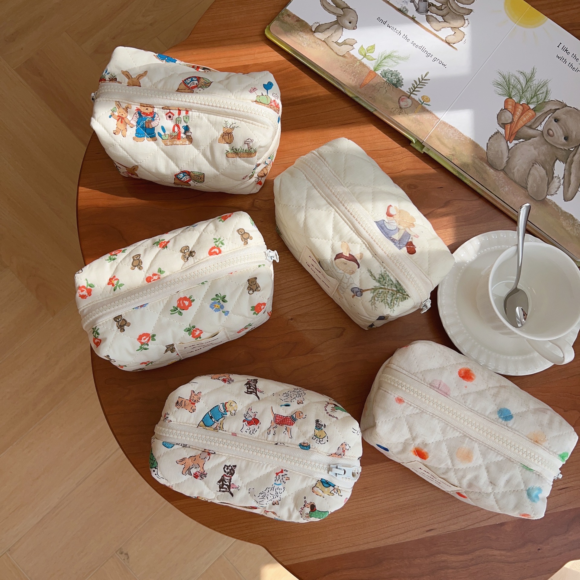 女可爱小熊夹棉小号化妆包口红气垫补妆包棉布零钱包姨妈巾收纳袋