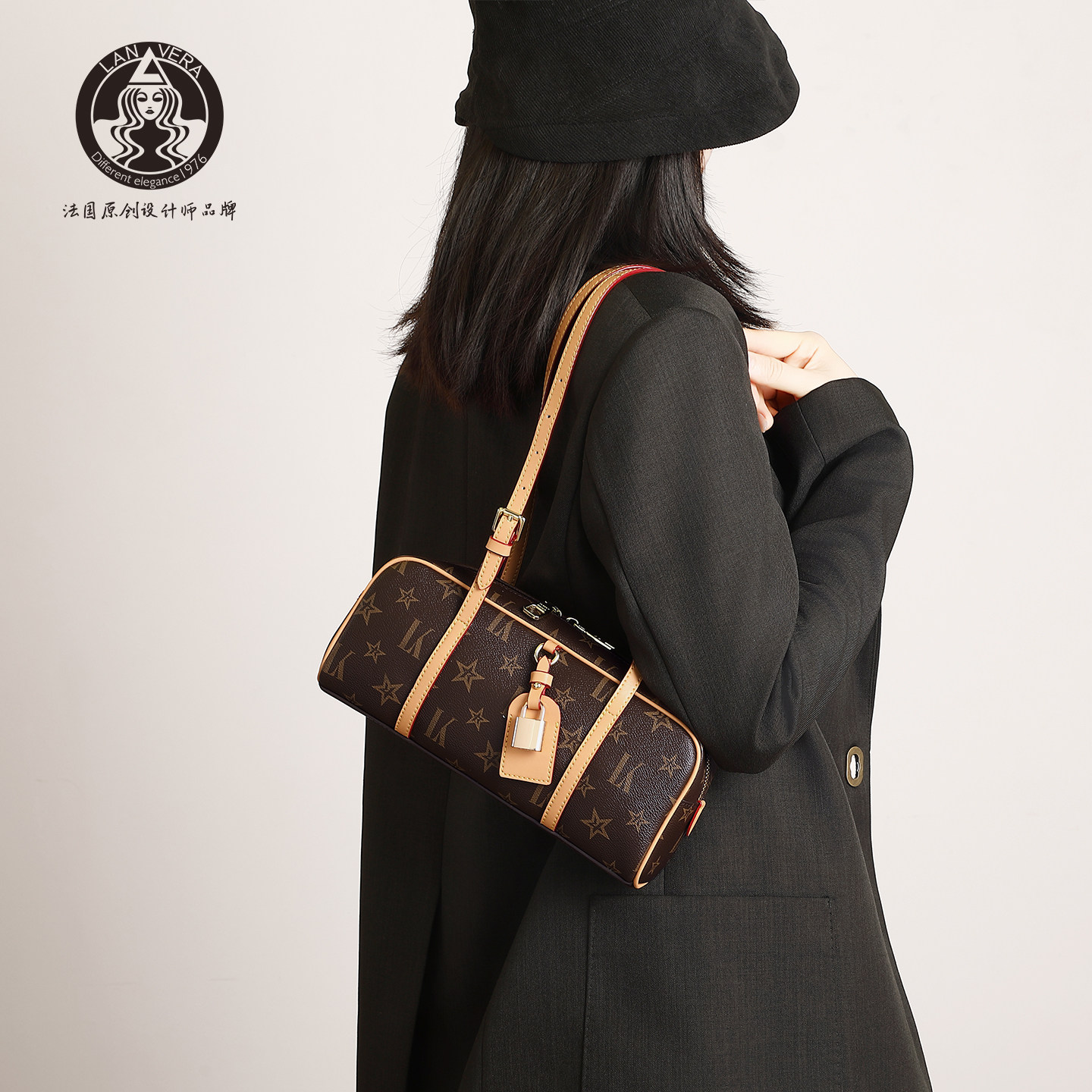 LANVERA轻奢法棍锁头腋下包图片