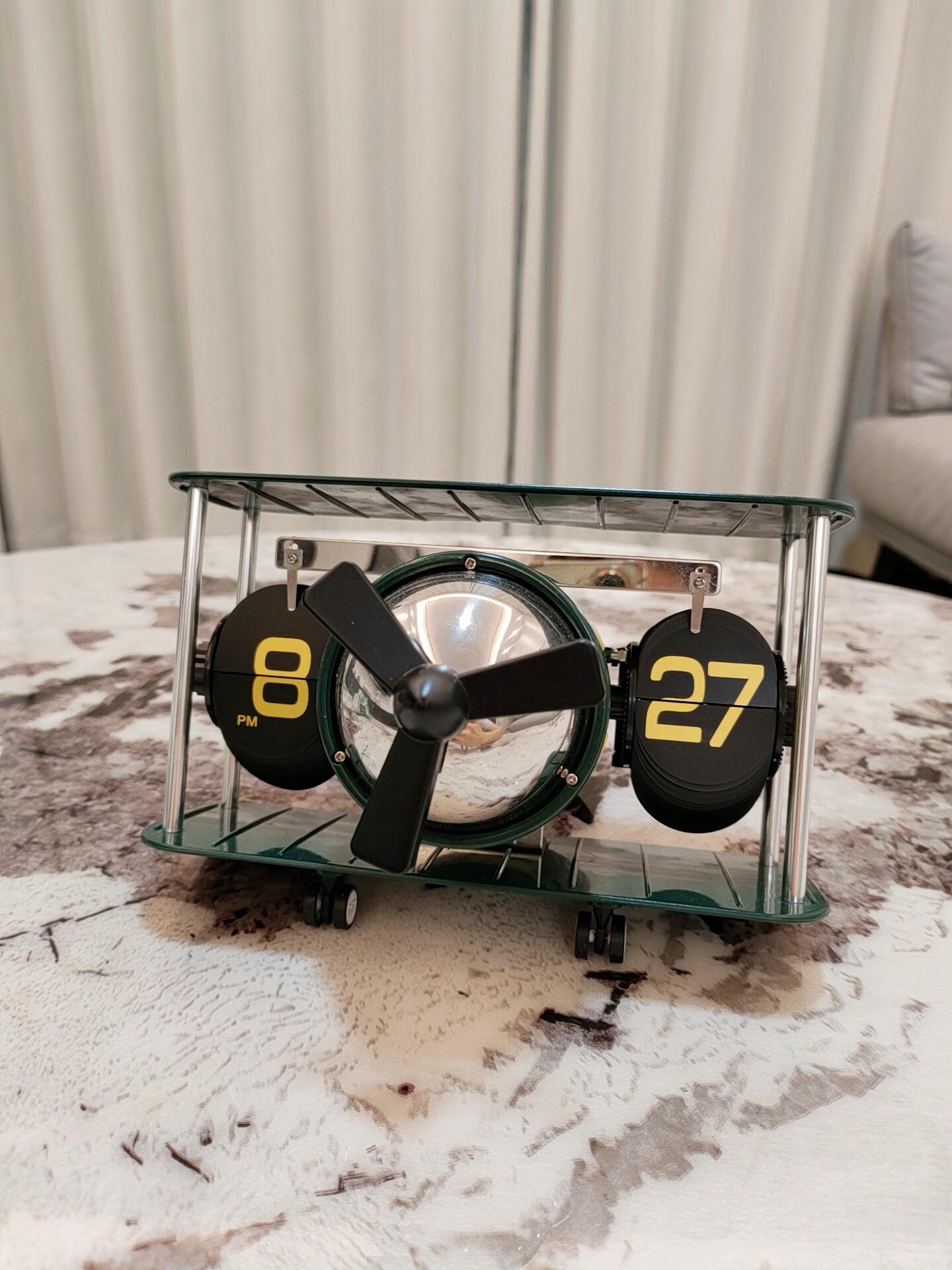 GERMAN PAGE TURNING CLOCK OFFICE DECORATION TABLE CLOCK DYNAMIC CRAFT CLOCK CREATIVE WALL WATCH AIRCRAFT CLOCK TV CABINET PENDULUM CLOCK
