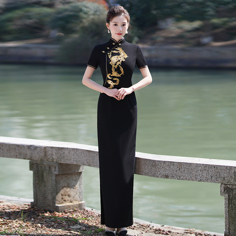 走秀旗袍迎宾服装红色2025夏新款外嫁女回娘家颁奖礼服舞台演出服