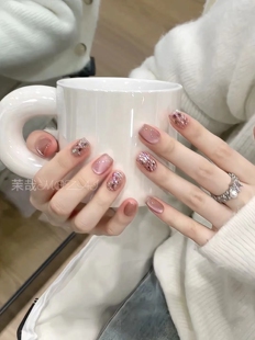 40手工定制假指甲贴片成品玻璃珠粉嫩少女显白短款 新娘孕妇穿戴甲