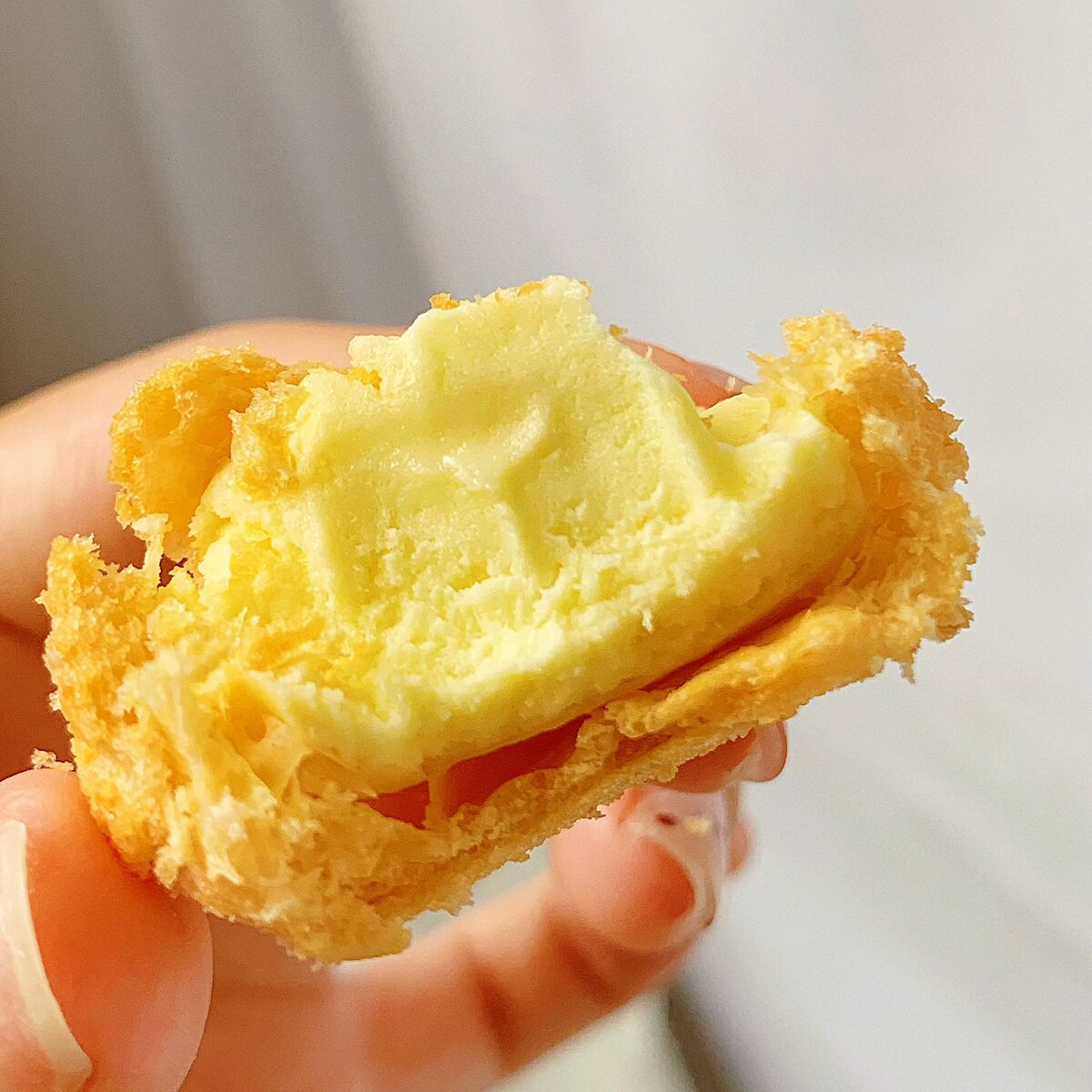 台湾兴麦蛋卷烘焙王国 牛奶酱菠萝泡芙 爆浆饼干办公室零食解馋