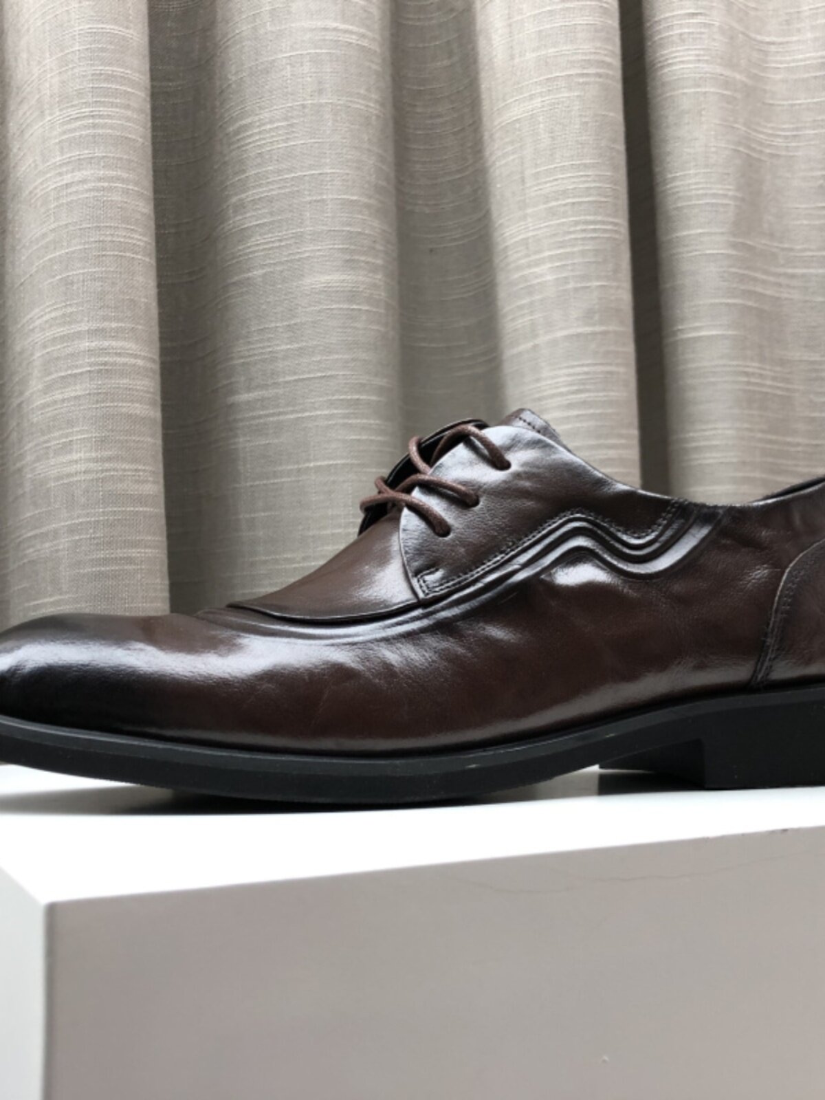 FACTORY DIRECT  AUTUMN NEW MENS SHOES TRENDY VERSATILE FLAT HEEL LACE-UP ROUND TOE FASHION DRESS LEATHER SHOES BROWN