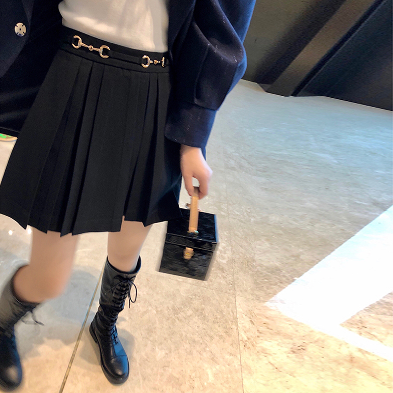 大码半身裙女小众设计感2024春夏新款胖mm显瘦百褶裙高腰a字短