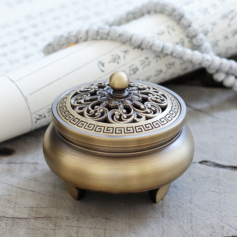 纯铜雕花三足家用香炉室内净化檀香炉礼佛沉香摆件黄铜车制铜香炉