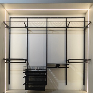 顶天立地砌墙金属衣柜定制步入式 衣帽间家用卧室衣橱上墙衣帽架子