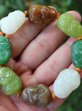 天然新疆和田玉多宝猴子手链