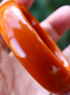 天然新疆和田玉黄沁手镯