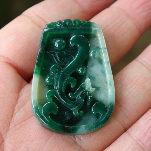 老坑种深菠菜绿天然翡翠A货龙牌挂件玉吊坠送证书