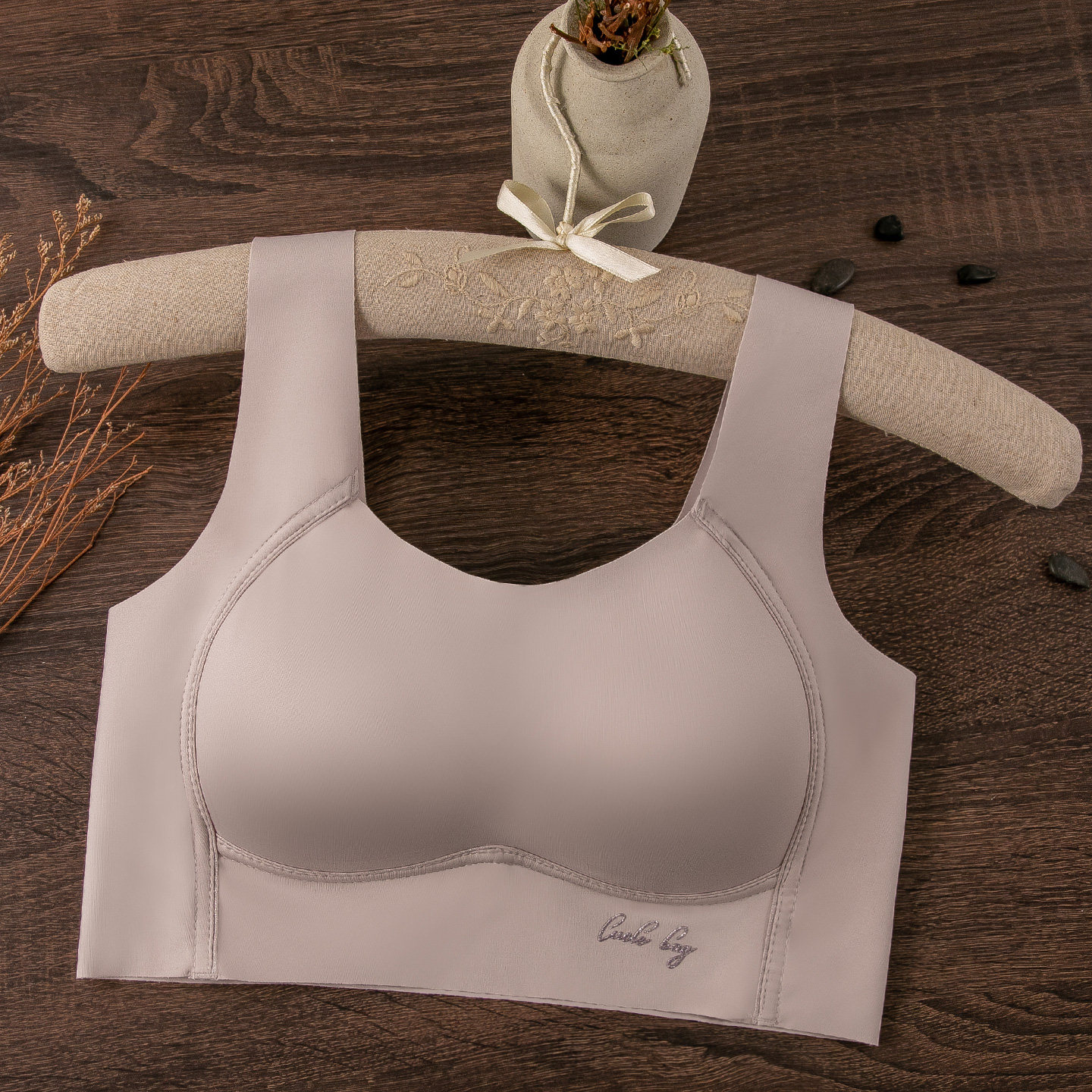 冰丝无痕薄内衣女抹胸背心式收副乳无钢圈聚拢防走光睡眠运动文胸
