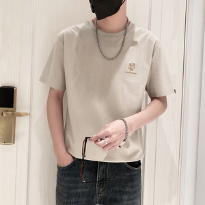 9201-特P38简单款圆领短袖T恤男时尚宽松休闲体恤衫潮2025夏卡其图片