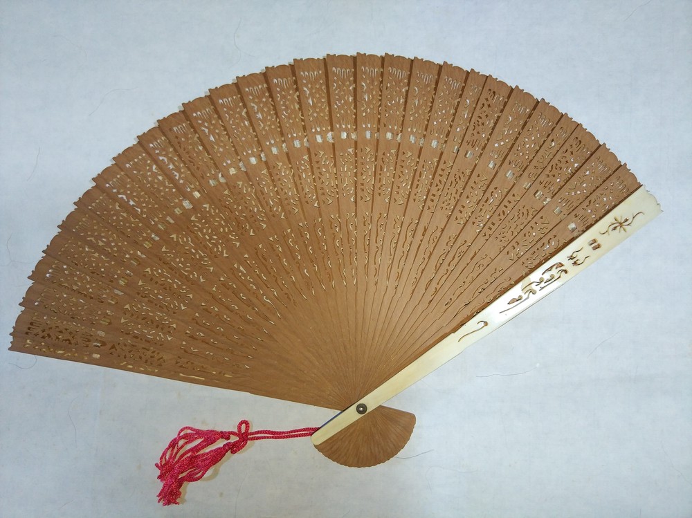民国檀香木雕刻天然动物有机扇骨折扇老扇子