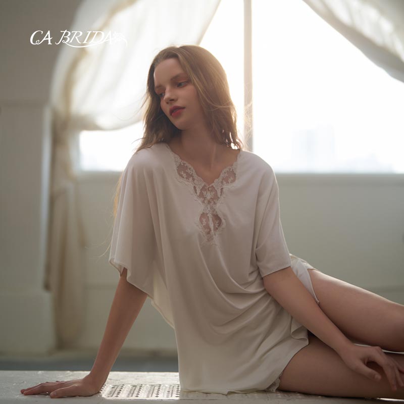 嘉德丽亚莫代尔睡衣套装