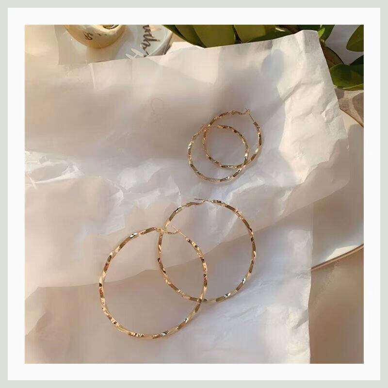 大圈圈耳环欧美夸张韩国简约个性气质耳圈冷淡风圆形圆环耳饰女