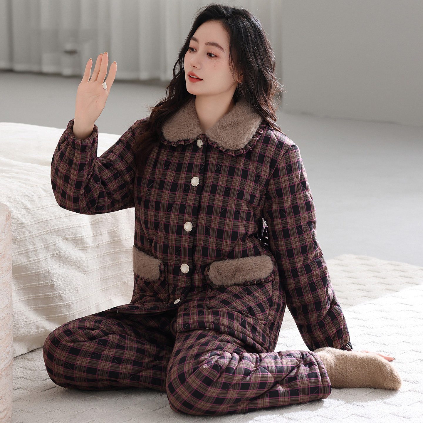 睡衣女冬季三层加厚加绒梭织纯棉夹棉袄秋冬珊瑚绒中年妈妈家居服,女士内衣/男士内衣/家居服,睡衣/家居服套装,淘宝优惠券,粉丝福利购,淘宝优惠卷