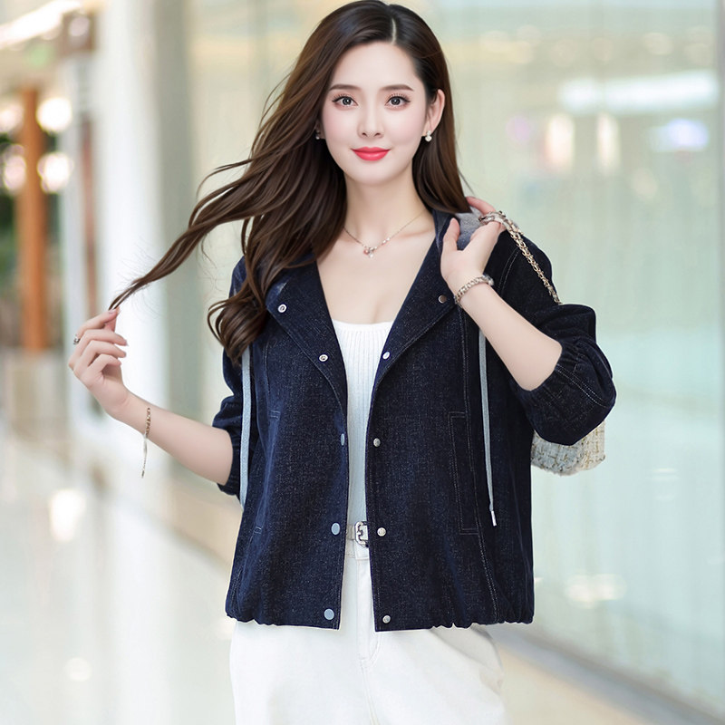 休闲牛仔短外套连帽显高显瘦