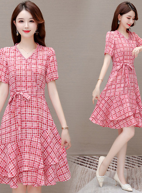 红色千鸟格小个子连衣裙2023新款气质减龄女神范遮肚显高显瘦裙子