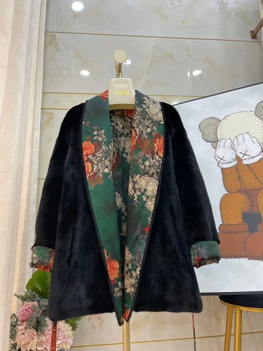 两面穿中长款整貂貂皮大衣女藻纾