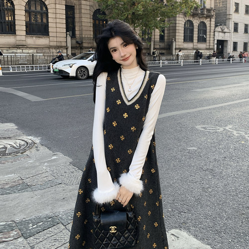 法式重工V领背心连衣裙女