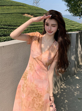 法式温柔风V领碎花连衣裙女夏