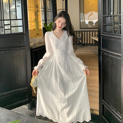 AM NANA法式小白裙气质长袖连衣裙女白色显瘦初恋修身甜美长裙子