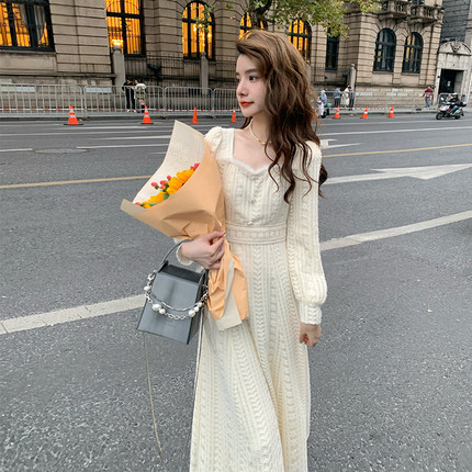 AM NANA法式加绒杏色长袖连衣裙女气质内搭显瘦仙女裙绒感长裙子