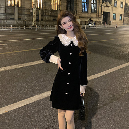 AM NANA 法式气质黑色丝绒连衣裙娃娃领学院风长袖短裙显瘦礼服女