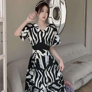 收腰显瘦连衣裙子D1185 气质小众茶歇中长裙休闲时尚 直播专享