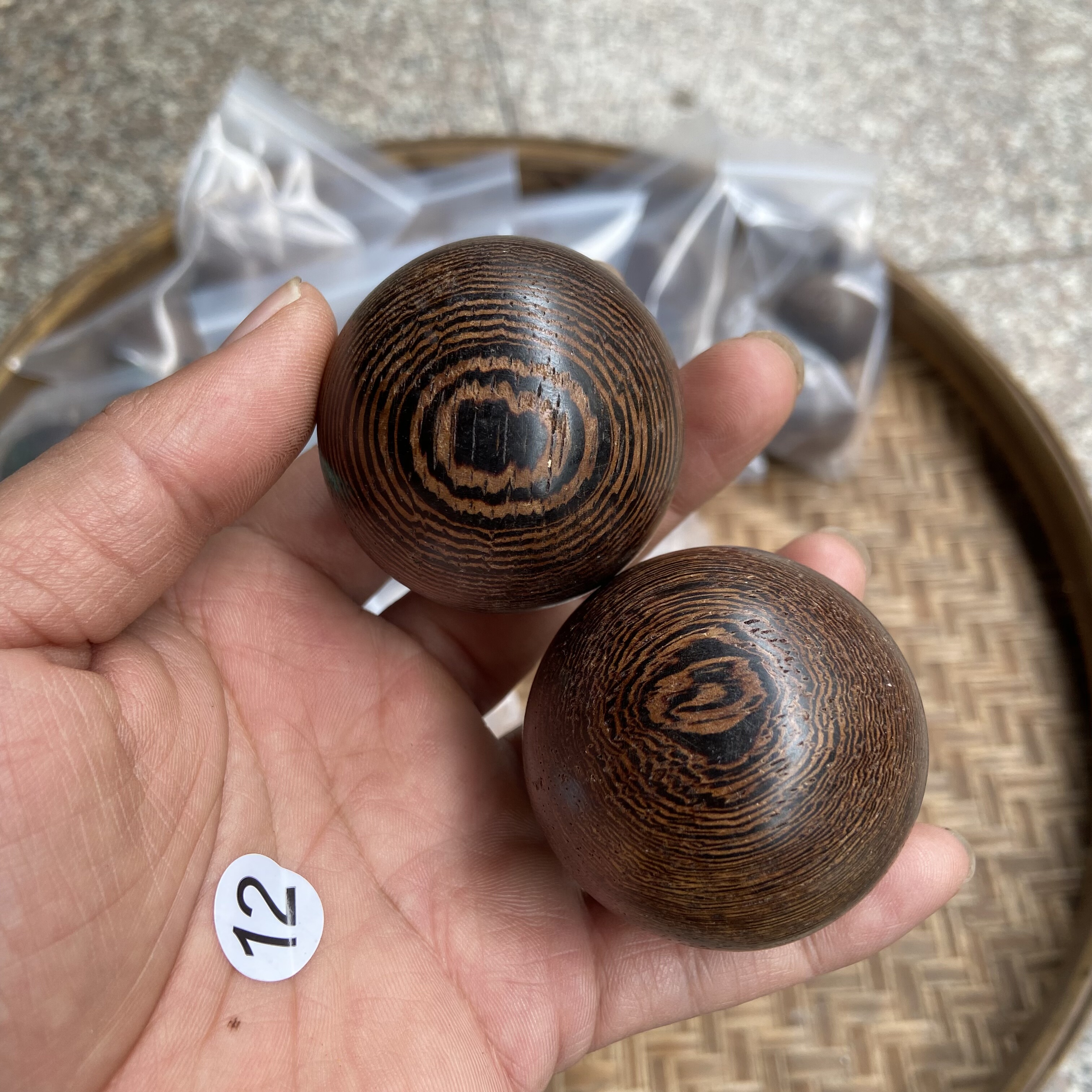微瑕疵鸡翅木手球健身球手球保健木雕