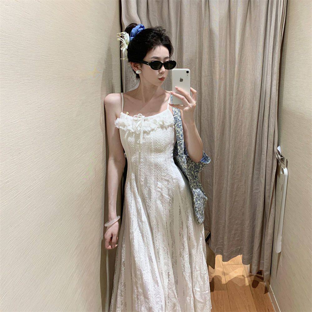 法式甜美风白色立体花朵蕾丝吊带连衣裙女夏季收腰显瘦初恋小白裙